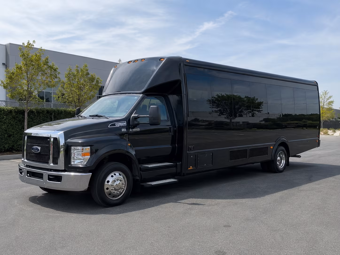 Cincinnati Wedding Transportation party bus exterior