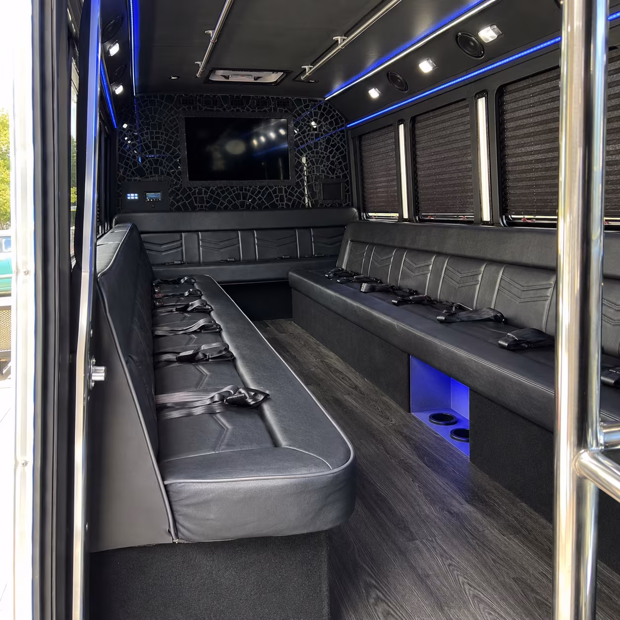 Lexington Homecoming & Prom Party Bus Rentals