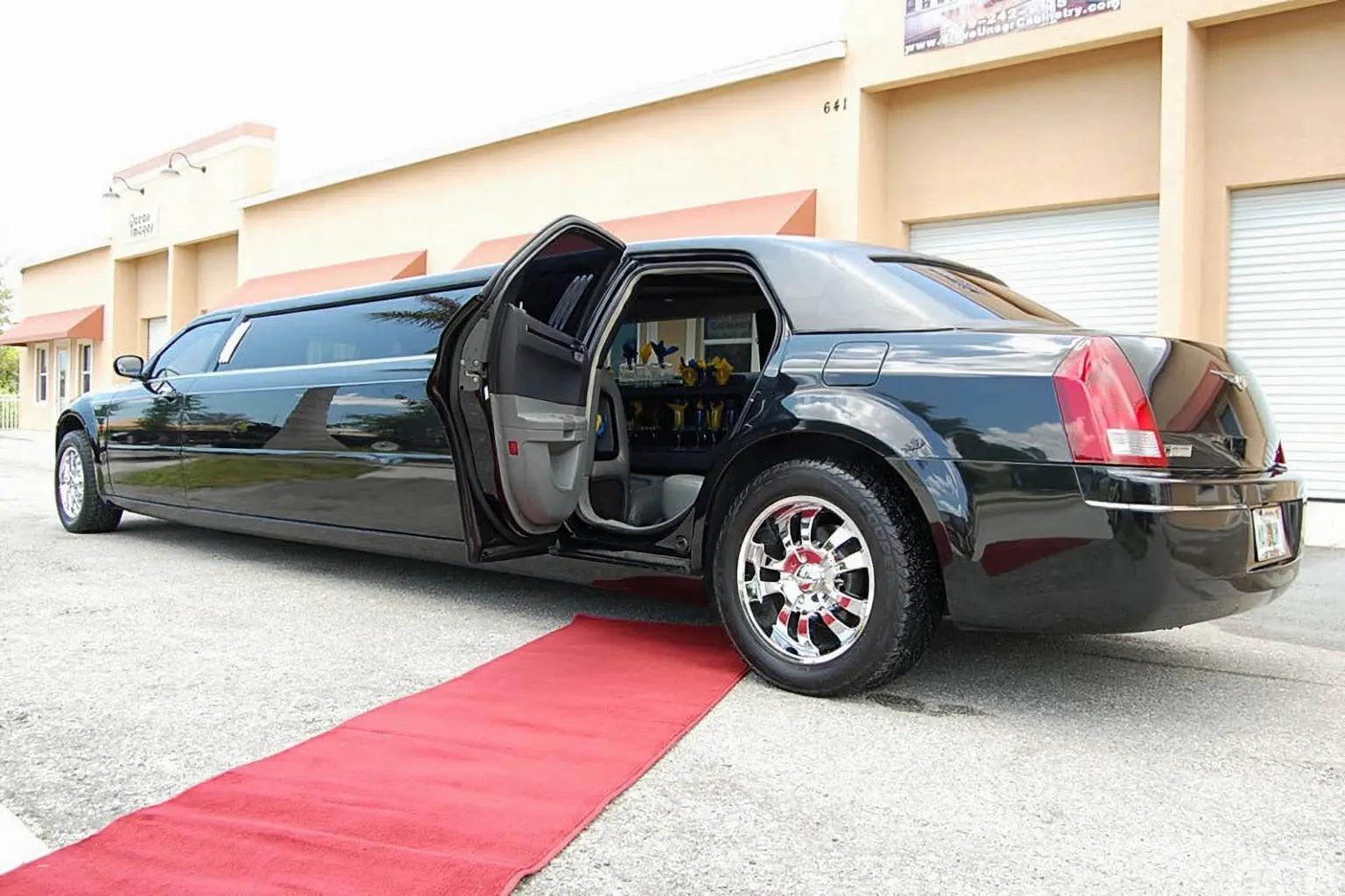 Homecoming & Prom Limo & Party Bus Rental