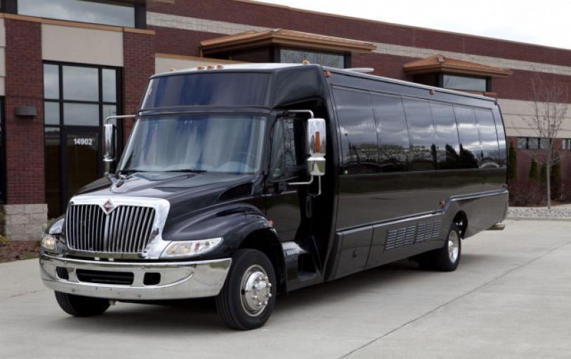Louisville 35 Passenger Party Bus